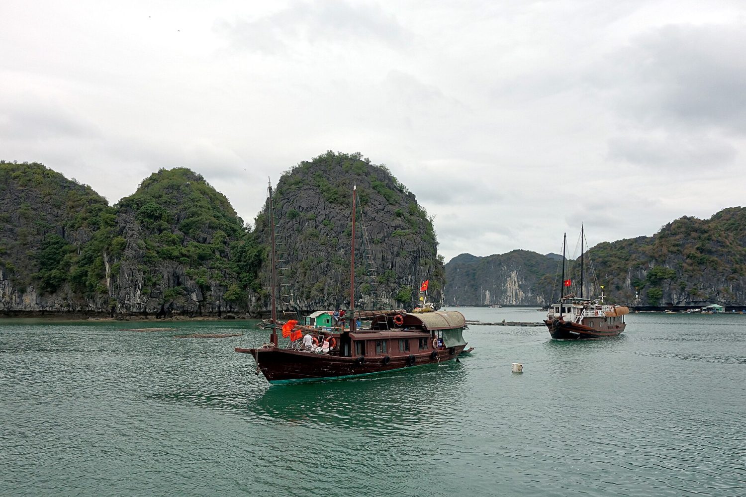 Bốn món ăn vặt nên thử khi ghé Hải Phòng